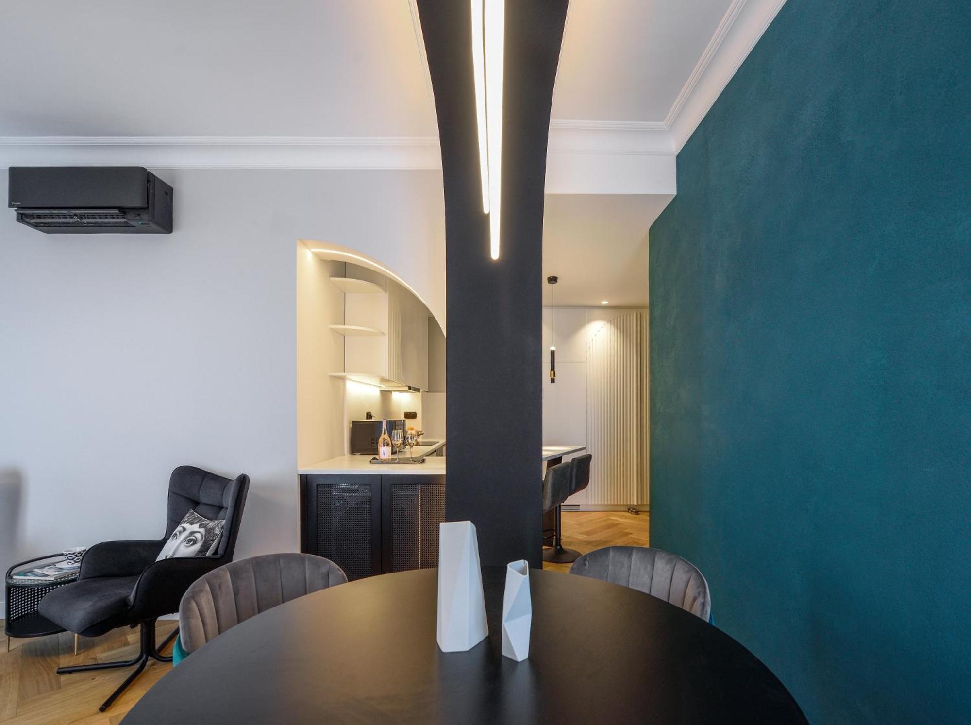 King Apartment Thessaloniki By Luxlikehome เทสซาโลนิกิ ภายนอก รูปภาพ