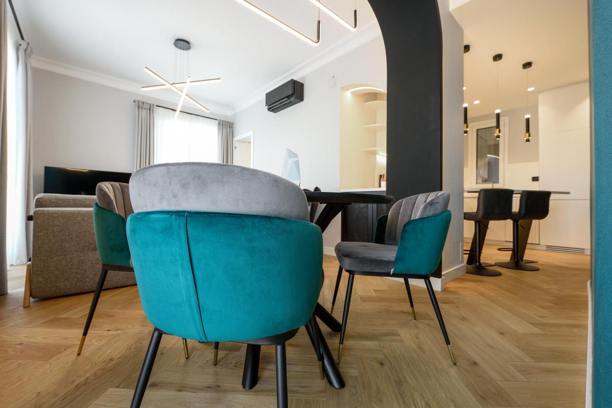 King Apartment Thessaloniki By Luxlikehome เทสซาโลนิกิ ภายนอก รูปภาพ