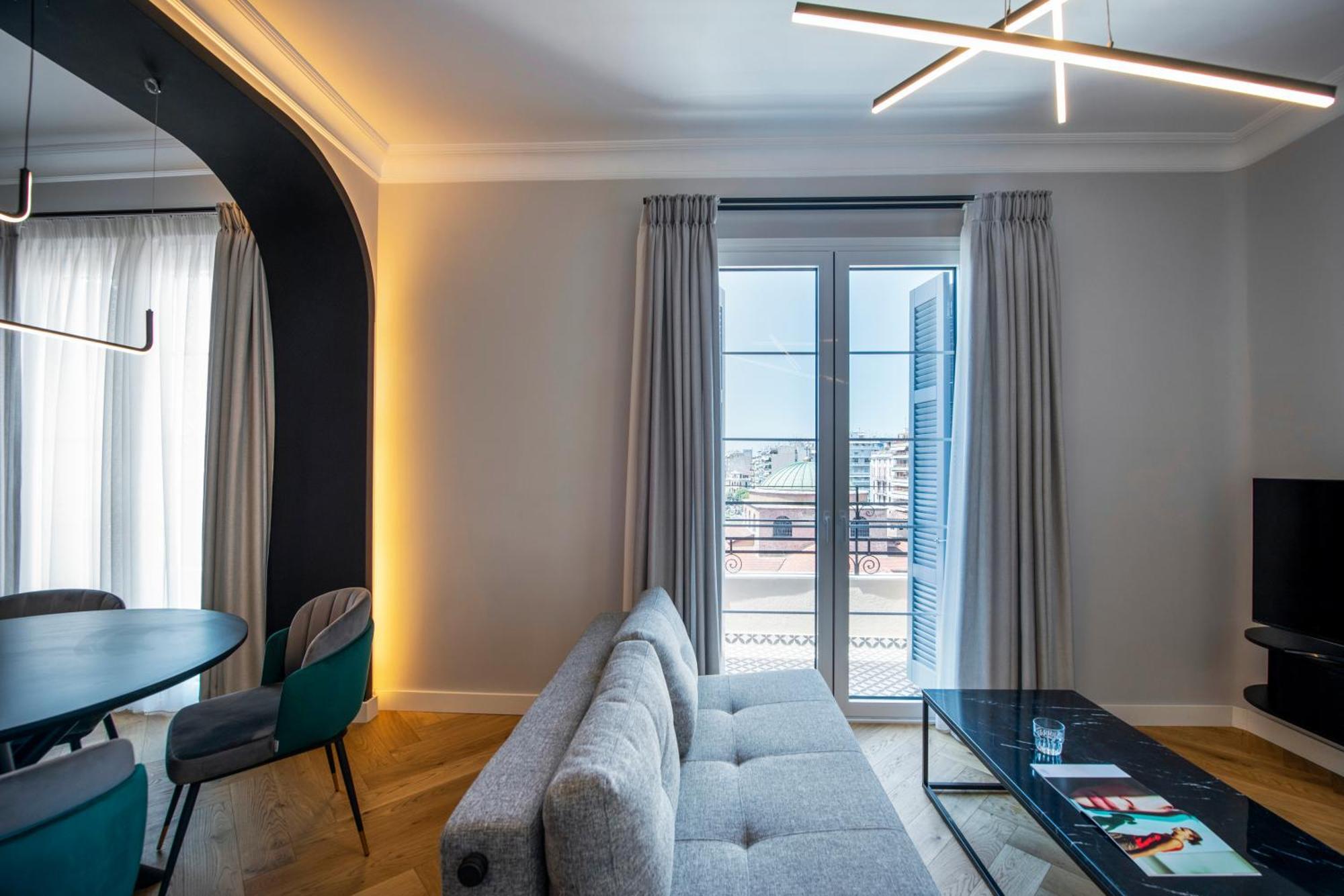 King Apartment Thessaloniki By Luxlikehome เทสซาโลนิกิ ภายนอก รูปภาพ