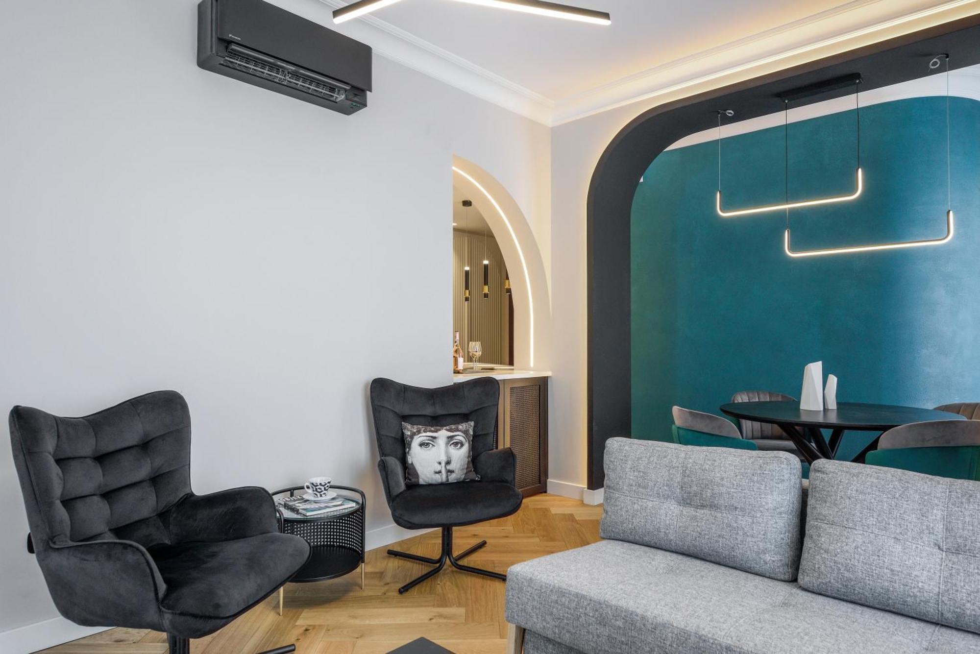 King Apartment Thessaloniki By Luxlikehome เทสซาโลนิกิ ภายนอก รูปภาพ