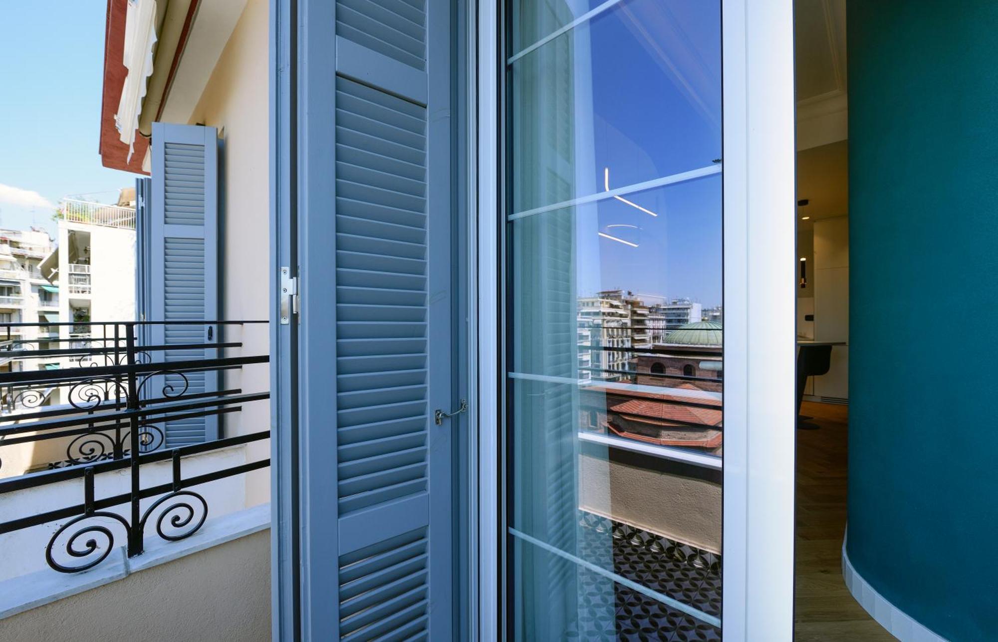 King Apartment Thessaloniki By Luxlikehome เทสซาโลนิกิ ภายนอก รูปภาพ